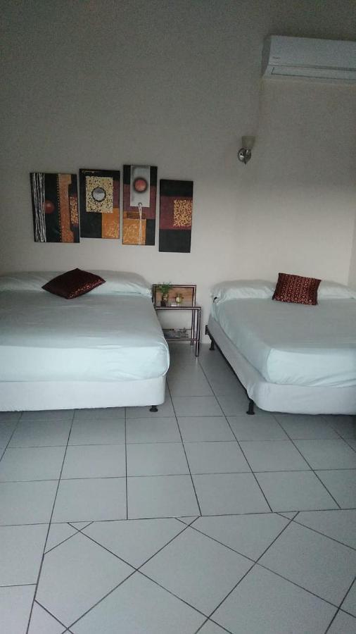 Courtesy Apartments Aruba Oranjestad Exterior photo